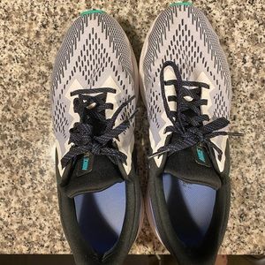 Nike Air Zoom Sneakers